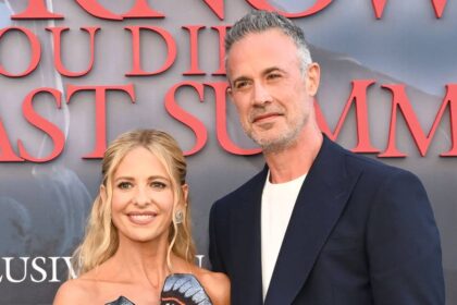 Sarah Michelle Gellar’s rarely-seen son is his dad’s double in new photo