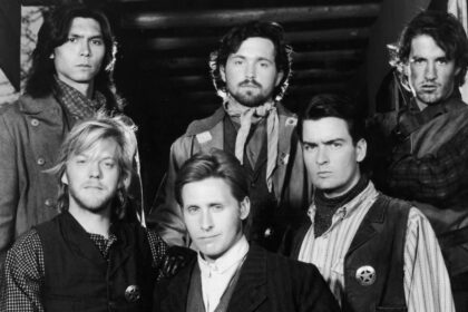 Young Guns stars reunite after 38 years as fans all say the same thing