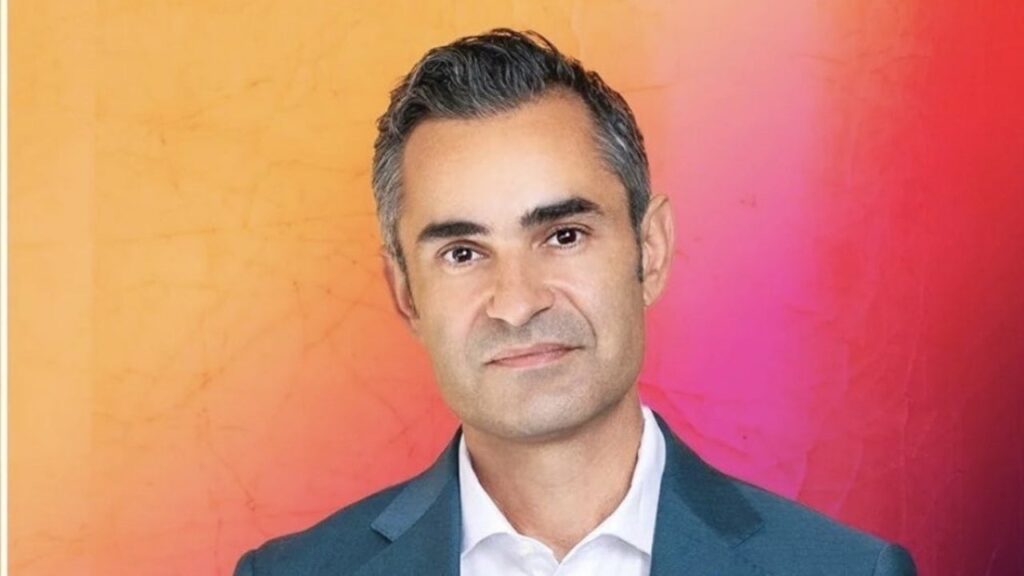 Celeb Plastic Surgeon Dr. Torkian Reveals Why Filler Won’t Lift Your Face and What Creates a Snatched Look