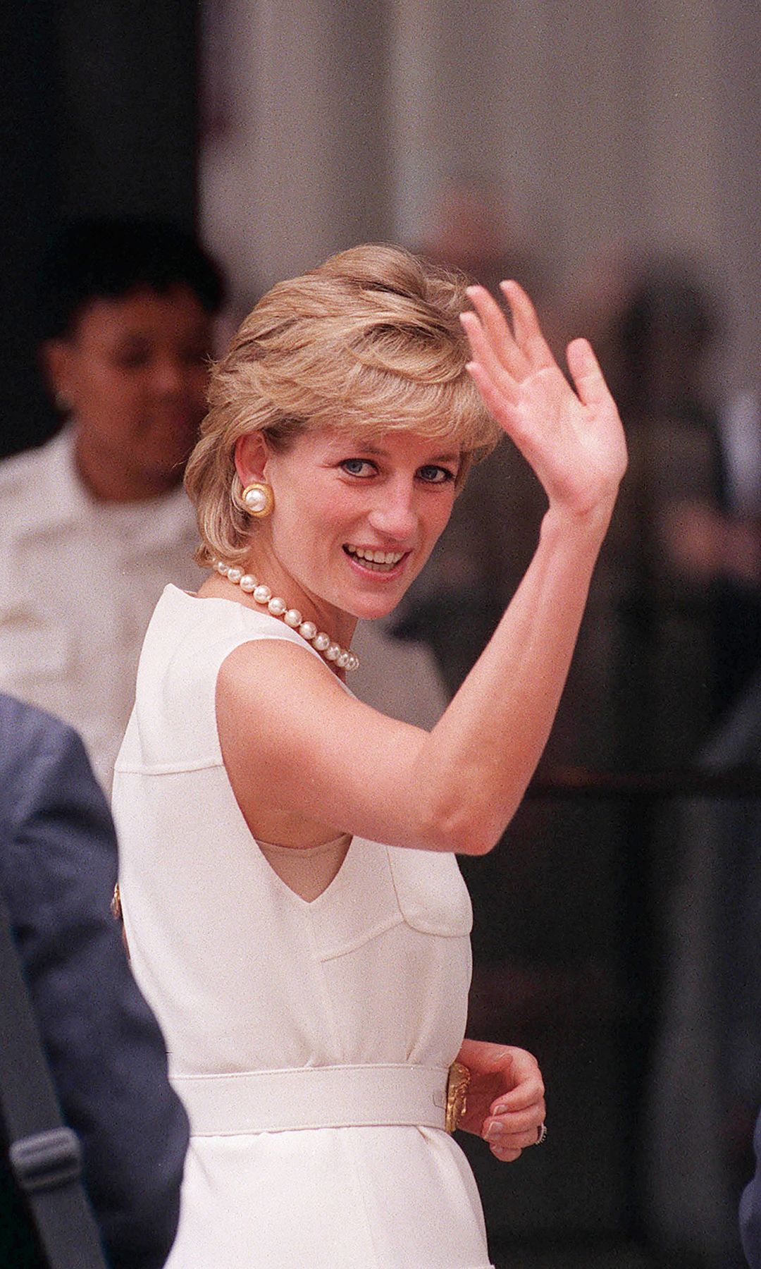 Meghan Markle wears Princess Diana’s diamond earrings for gala with Prince Harry