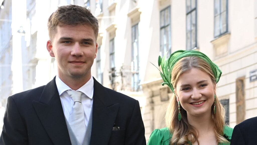 Prince Gabriel of Belgium graduates with the support of his parents and sister Elisabeth