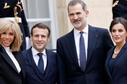Felipe VI & Letizia Ready Crown Jewels to Host the Macrons Before Sofía’s Paris Move