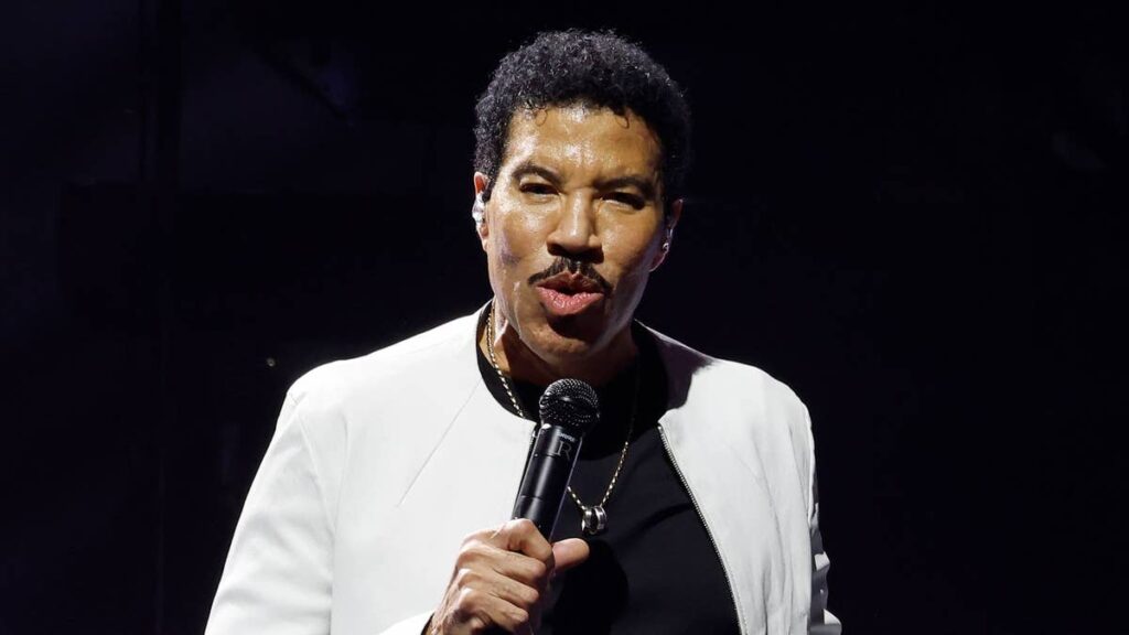 Lionel Richie shares a ‘secret’ as he announces decision about his future amid health woes