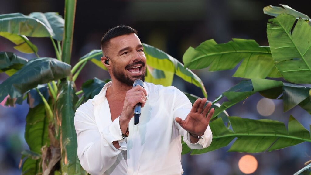 Ricky Martin Rocks a Bold New Blonde Look at His Venice Film Festival Debut