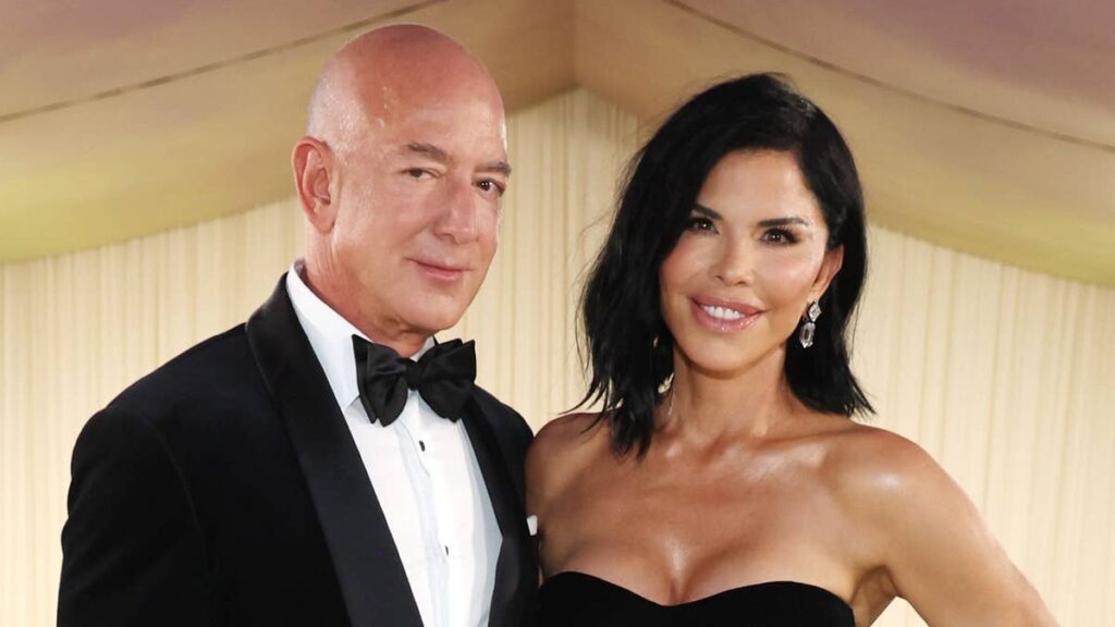 Lauren Sanchez steals the show in plunging gown at President Trump’s state dinner