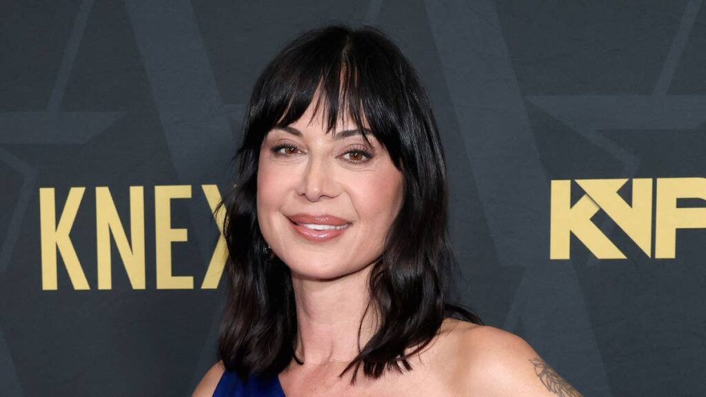 JAG star Catherine Bell, 58, stuns fans with unexpected appearance with ’80s icon Robert Davi, 75