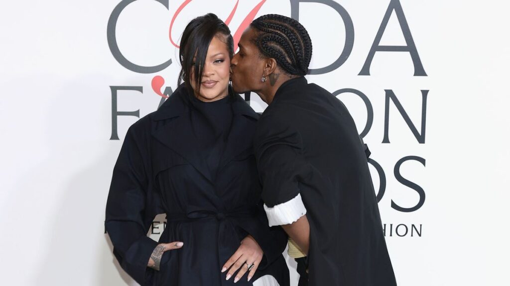 Rihanna returns to the stage during A$AP Rocky’s concert in Copenhagen