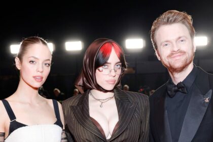 Billie Eilish gets teary officiating Finneas’ wedding to Claudia Sulewski [PHOTOS]