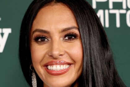 Star steps out with Monica for Chris Brown and Usher concert