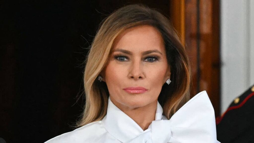Melania Trump’s larger than life bow steals the show during bold fashion moment