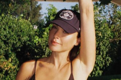 Gal Gadot showcases stunning physique in tiny bikini during sun-soaked vacation