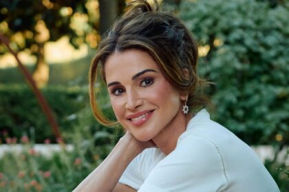 Queen Rania marks 56th birthday with striking new portrait