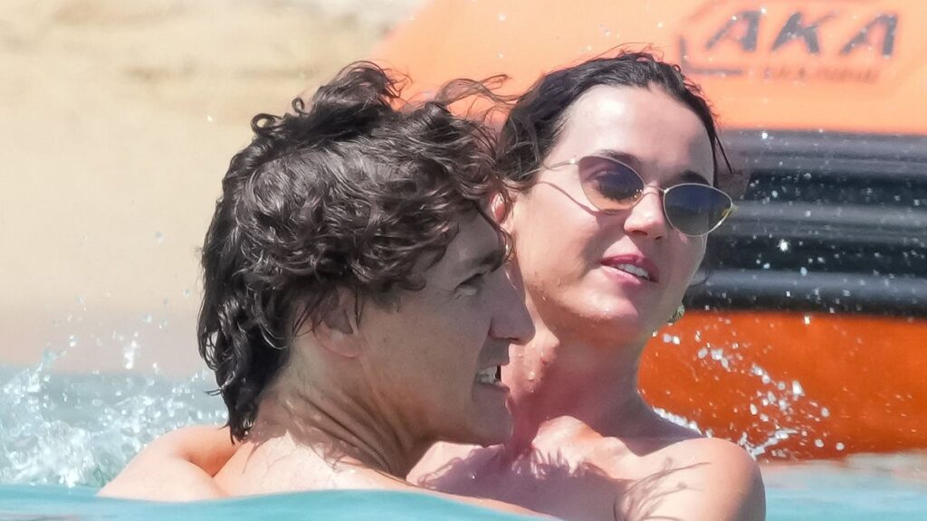 Katy Perry gushes over Justin Trudeau’s and says his support is ‘a different level’ than her exes
