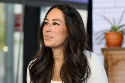 Joanna Gaines shares ‘hard’ message on goodbyes with rare family photos featuring her 5 kids