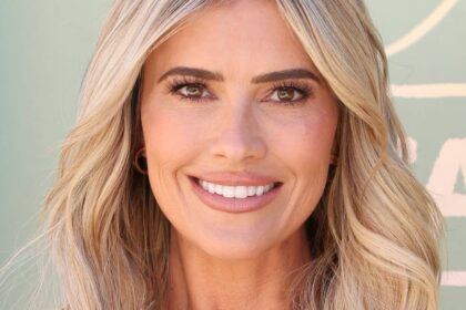 Christina Haack shares unseen baby bump photo from the beach in nostalgic tribute to lookalike teen daughter