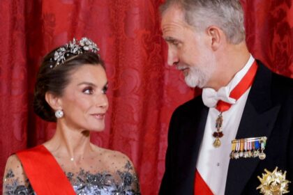 Queen Letizia channels Disney princess at Spanish state visit honoring French president