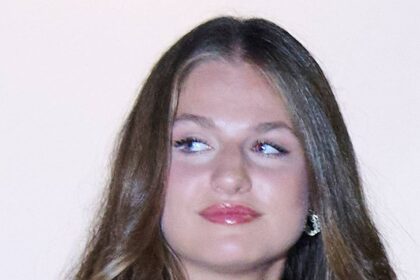 Princess Leonor stuns in elegant blue dress during stylish family dinner in Mallorca