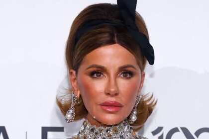 Kate Beckinsale deletes worrying social media messages hours after posting