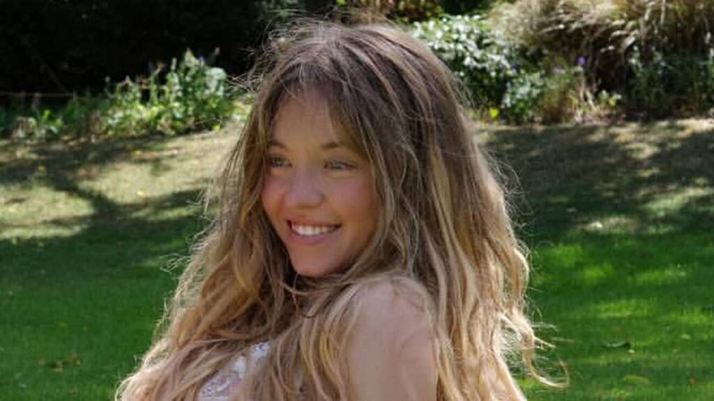 Sydney Sweeney showcases her incredible physique in barely-there lace lingerie