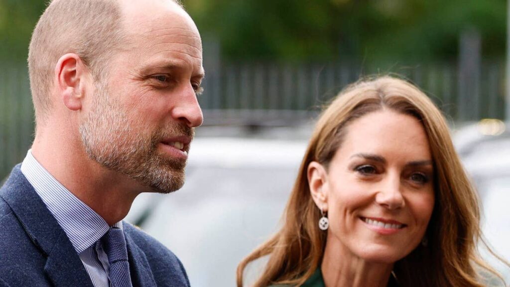 Prince William and Kate Middleton surprise Kevin Sinfield as they step out for moving visit in Leeds