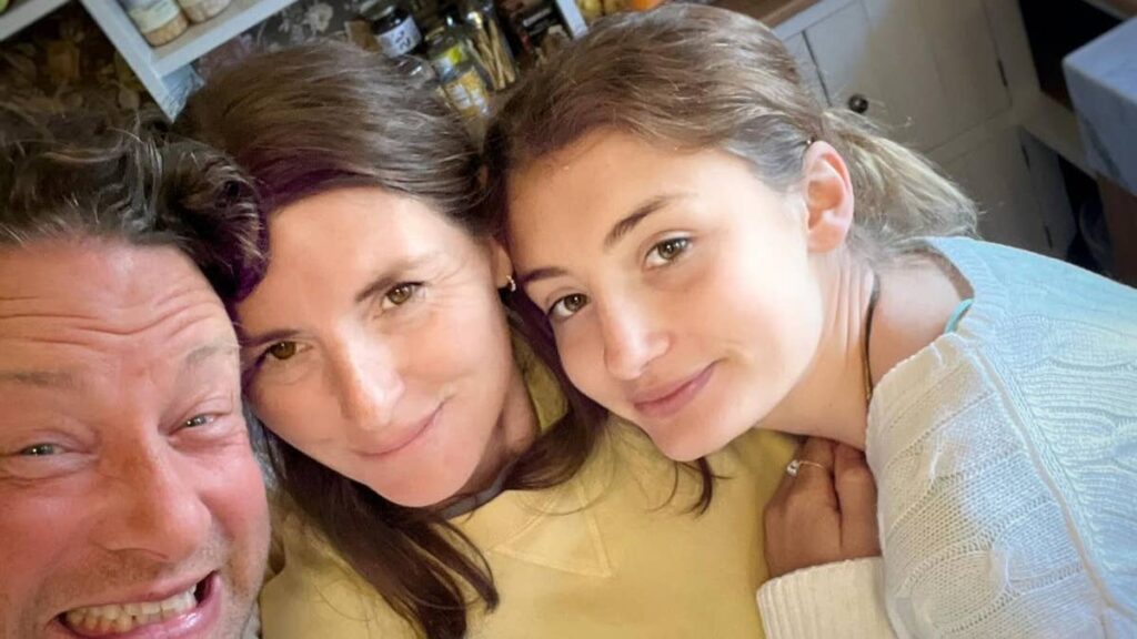 Jamie Oliver’s grown-up daughter Daisy has surprise response to famous dad’s family tribute