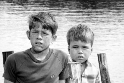 Ron Howard’s child star brother Clint looks worlds away from ’60s sitcom days in new appearance