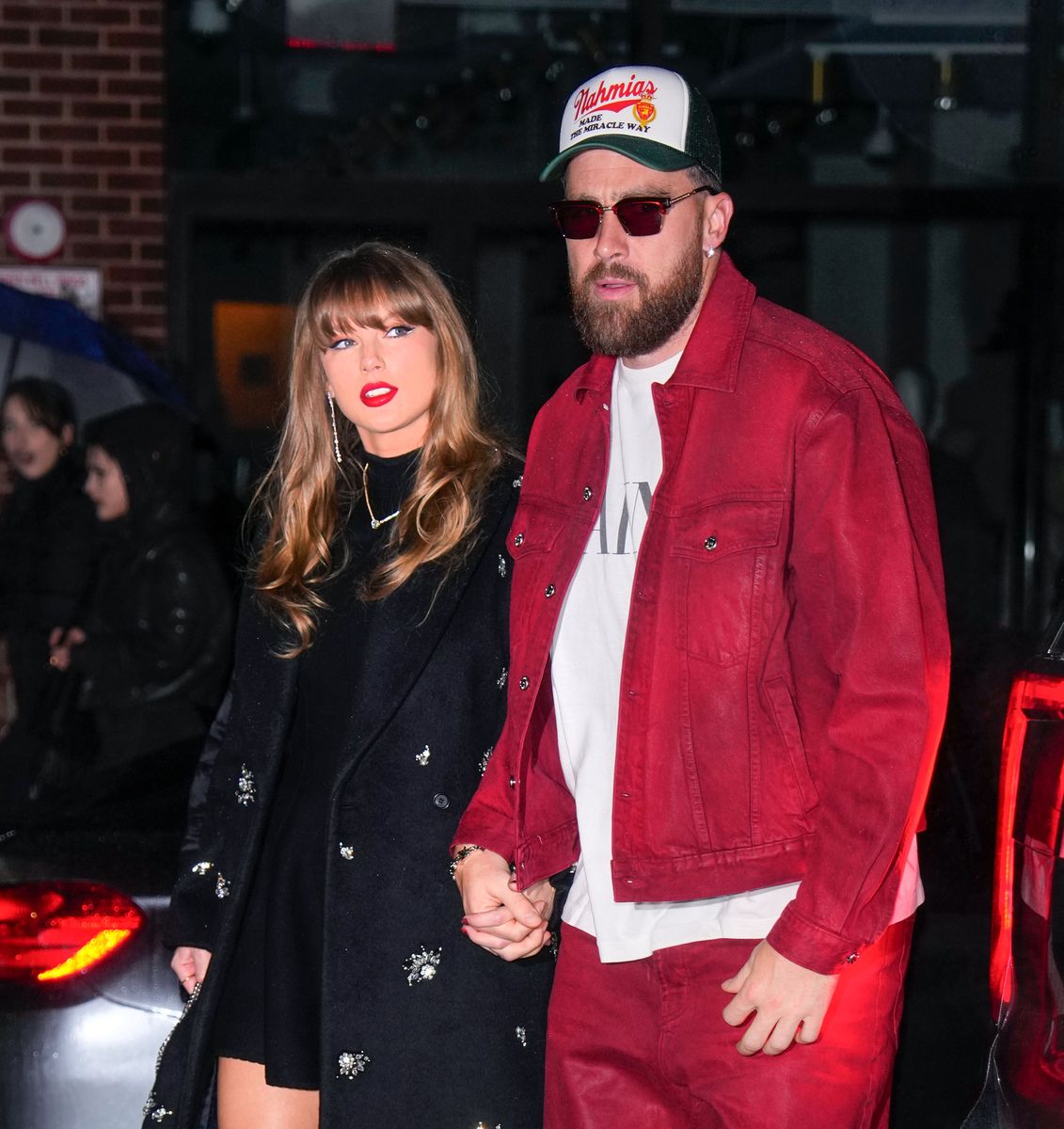 Celebrity insider says Taylor Swift and Travis Kelce’s wedding vows revealed their ‘love and humor’