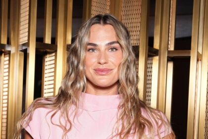 Aryna Sabalenka shows off incredible athletic physique in thigh-skimming mini dress