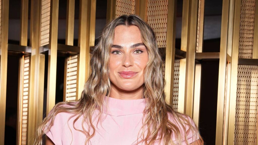 Aryna Sabalenka shows off incredible athletic physique in thigh-skimming mini dress