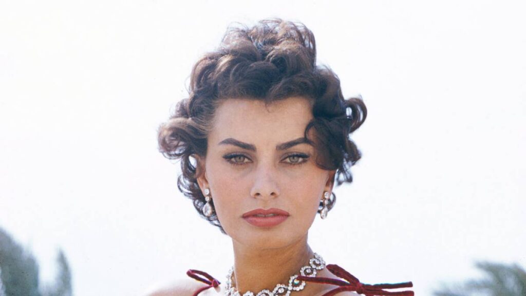Sophia Loren turns 92! Her unrecognizable teen pageant days in photos