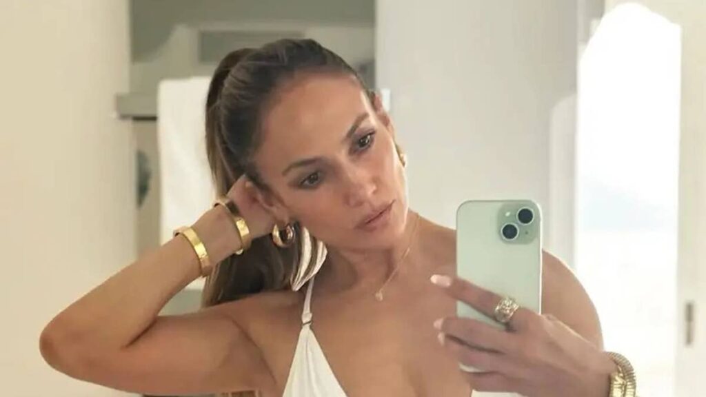 Jennifer Lopez stuns in plunging swimsuit as fans declare her ‘unreal’