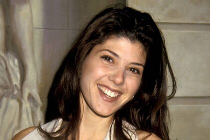 My Cousin Vinny star Marisa Tomei, 61, is ageless in glowing red carpet appearance