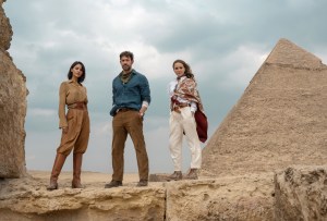 FOUNTAIN OF YOUTH, from left: Eiza Gonzalez, John Krasinski, Natalie Portman, 2025. ph: Dan Smith /© Apple TV+ /Courtesy Everett Collection